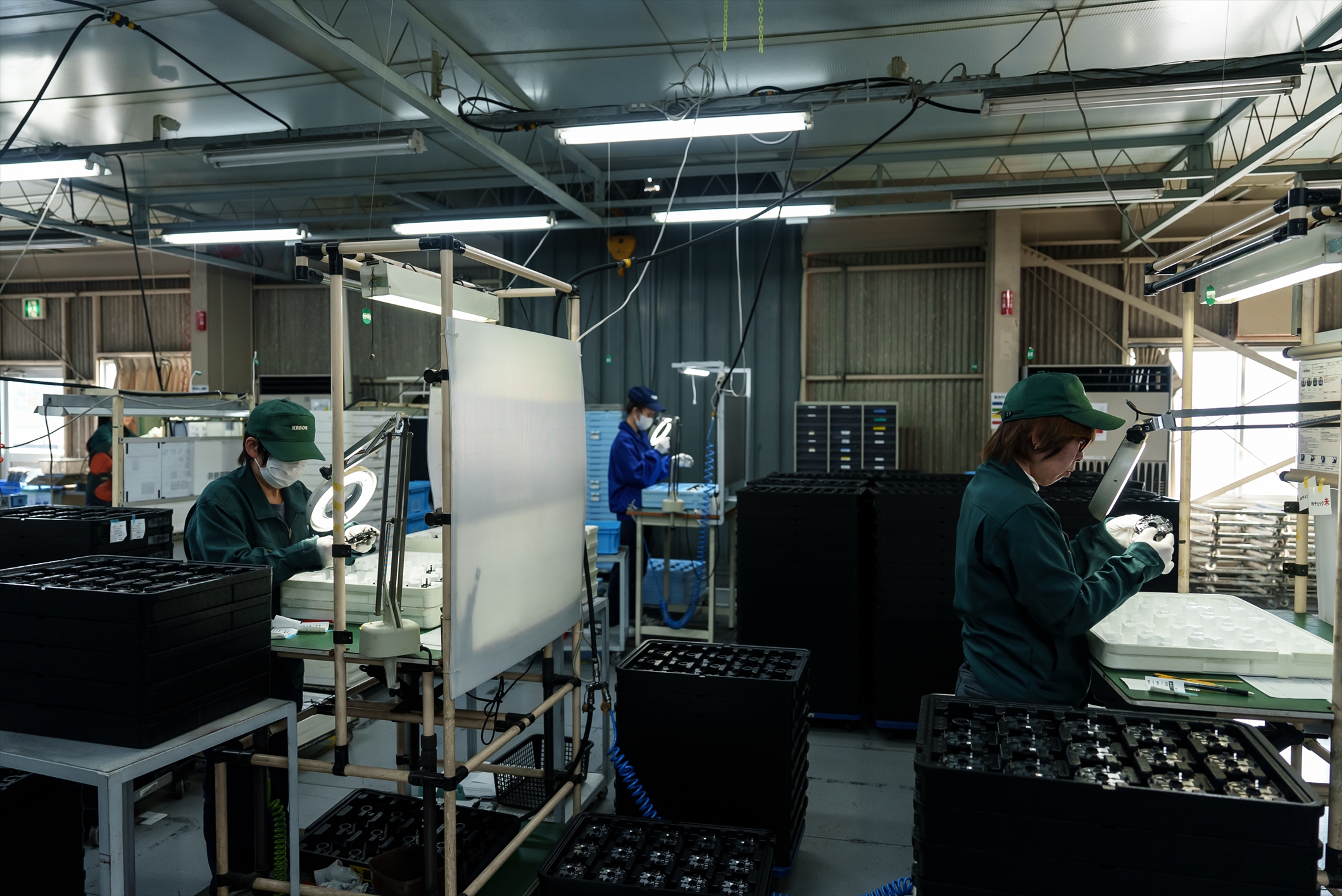 精密部品の検査業務